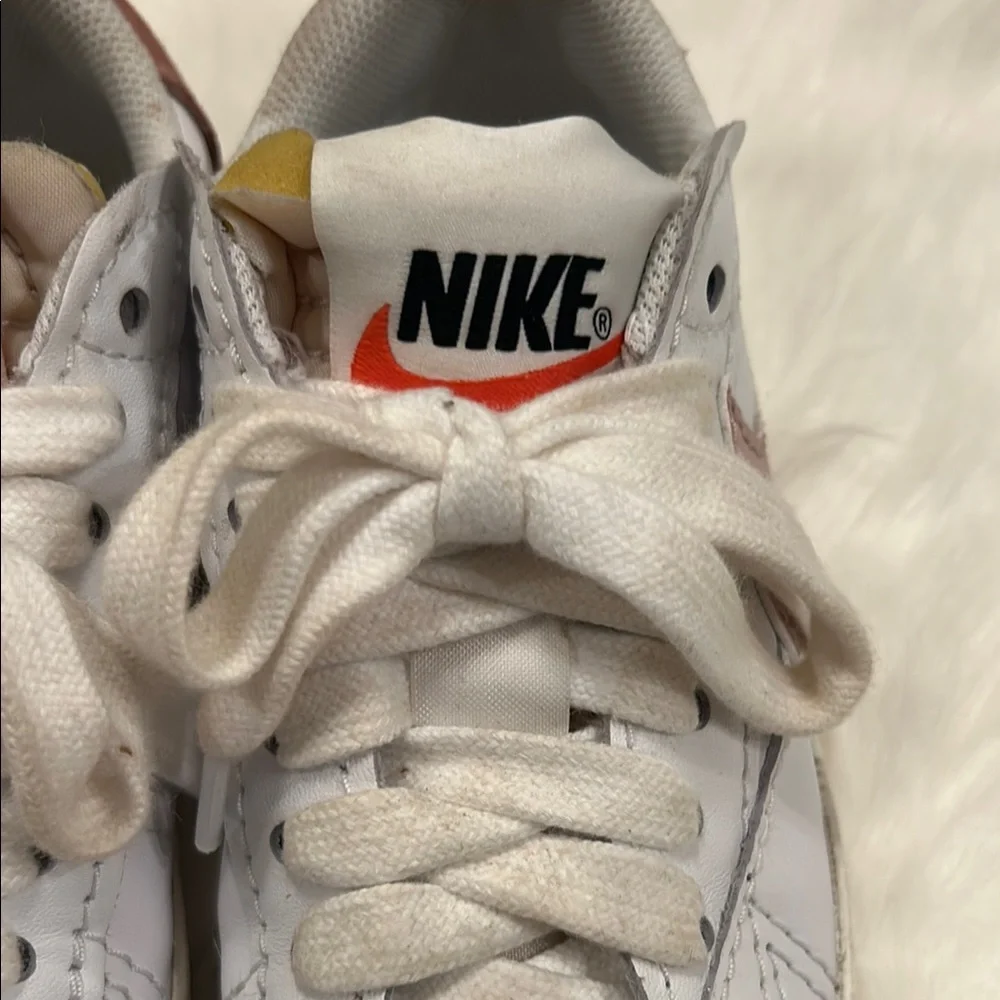 Nike Blazer Low 77 White Pink Oxford Shoes